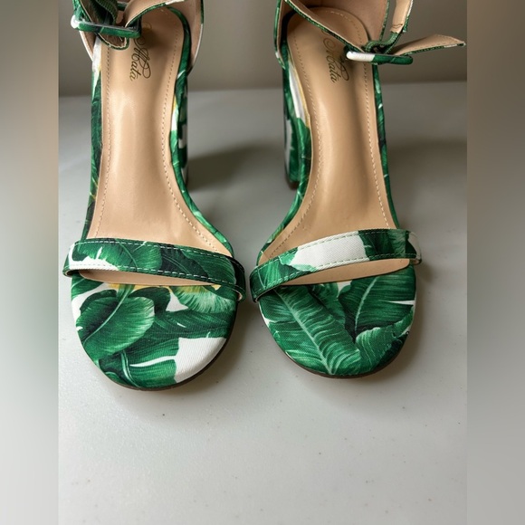 Mata Lopez Floral Ankle Strap Palm Tree Gorgeous Block Heels Size 8.5 - Picture 5 of 12